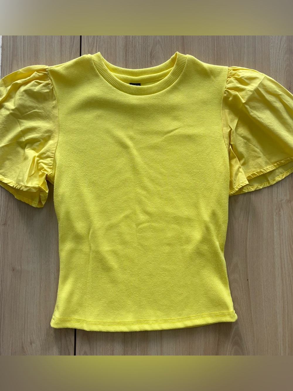 SHEIN Neon Yellow Ribbed Knit Puff Sleeve Top Size S